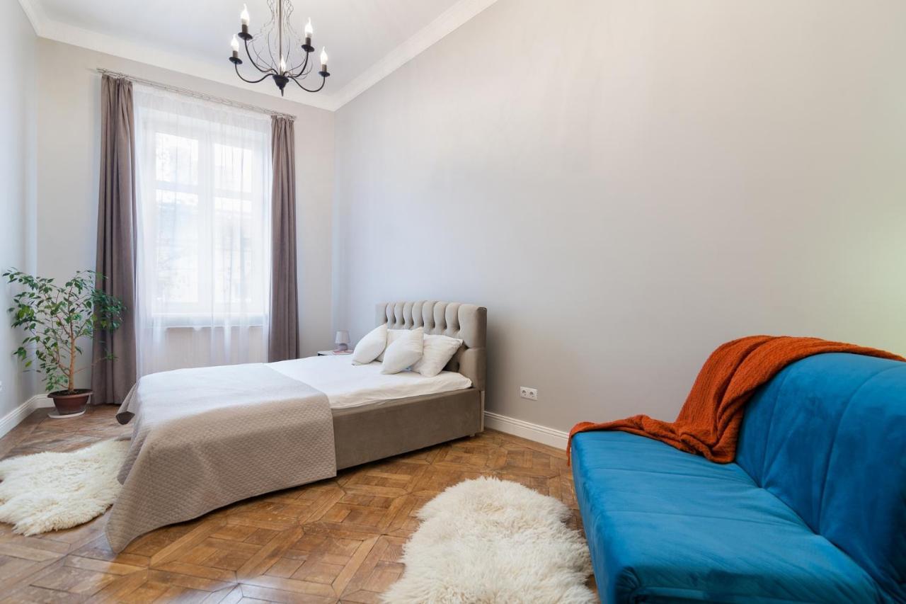 Chopin Apartment In The Center Of Lviv Eksteriør bilde